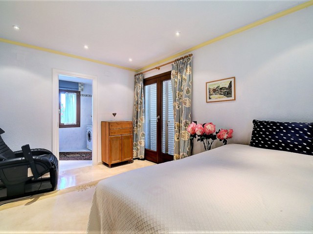 5 Soveroms Villa i Costalita