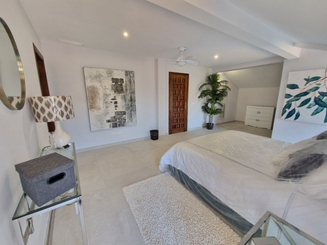 6 Bedrooms Villa in La Mairena