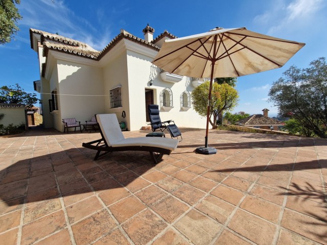 6 Bedrooms Villa in La Mairena