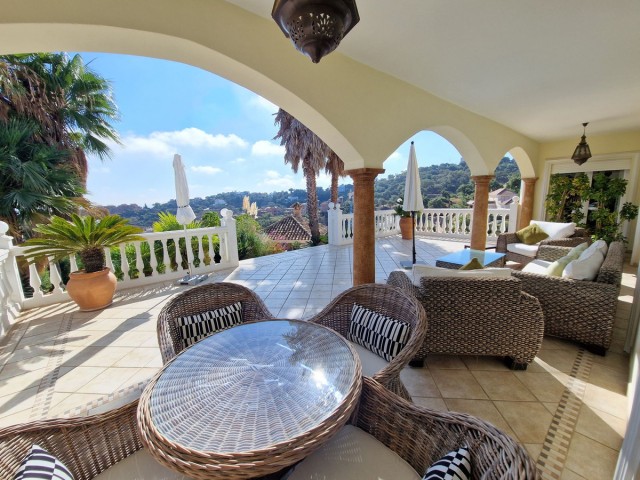 6 Bedrooms Villa in La Mairena