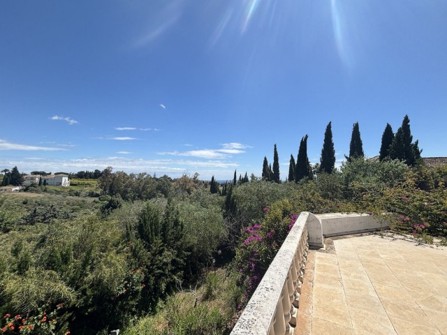 Villa con 6 Dormitorios  en The Golden Mile