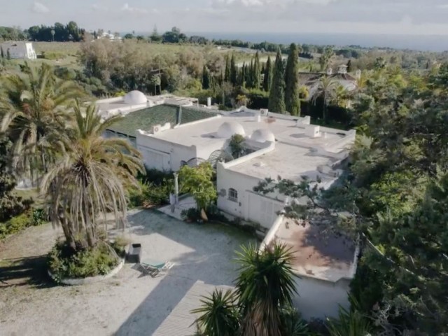 Villa con 6 Dormitorios  en The Golden Mile