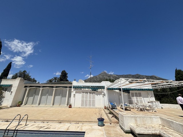 Villa con 6 Dormitorios  en The Golden Mile