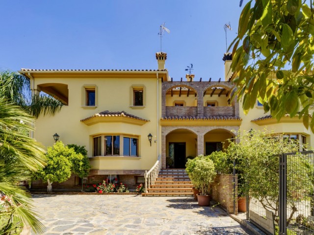 Villa avec 10 Chambres  à Benahavís