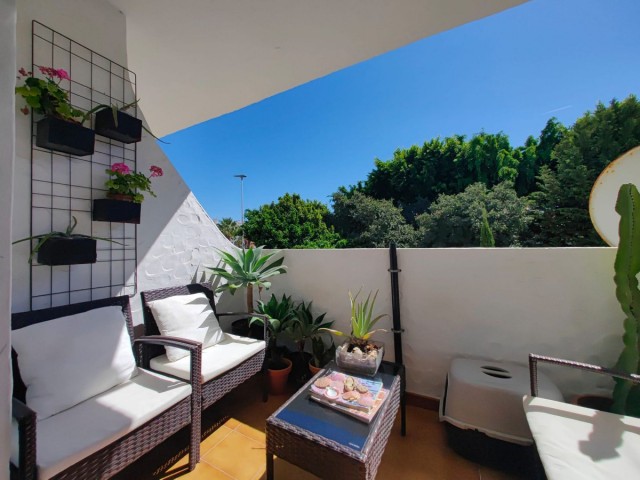 Apartamento, Estepona, R4710334