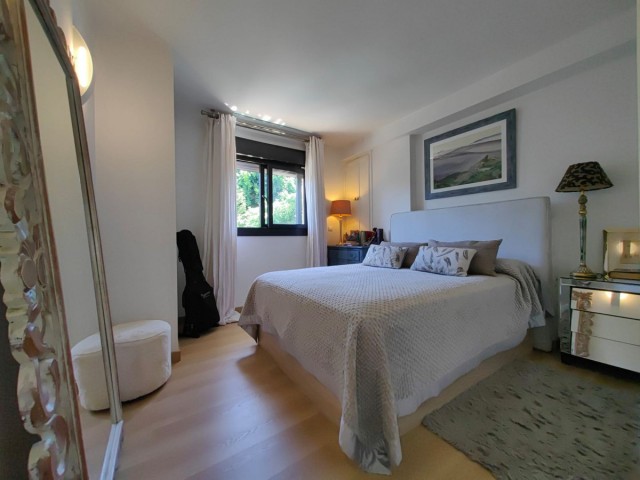 Apartamento, Estepona, R4710334
