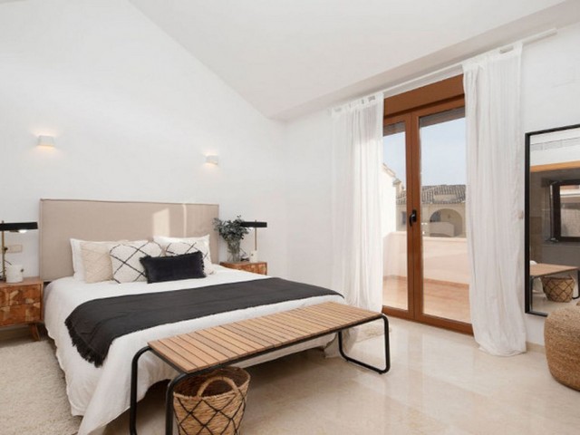 2 Bedrooms Townhouse in Casares Playa