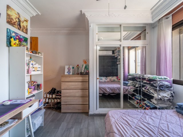 Apartamento con 5 Dormitorios  en Fuengirola