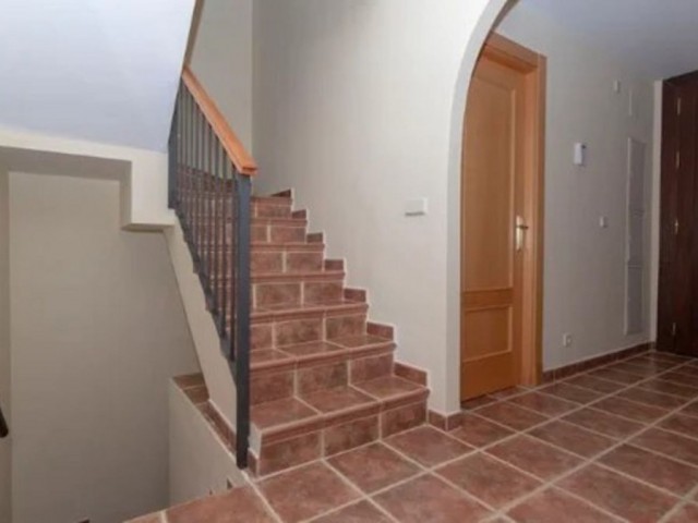 Townhouse, New Golden Mile, R4723855