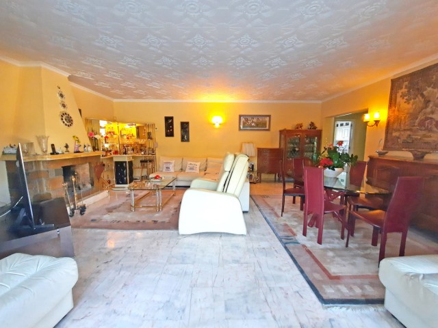 Villa con 5 Dormitorios  en Benalmadena Costa