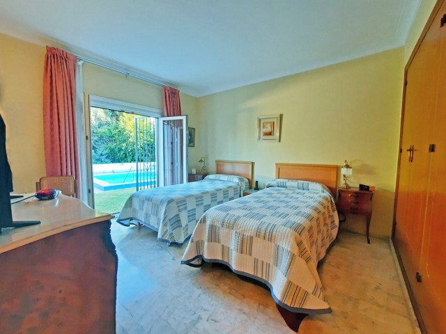 Villa con 5 Dormitorios  en Benalmadena Costa