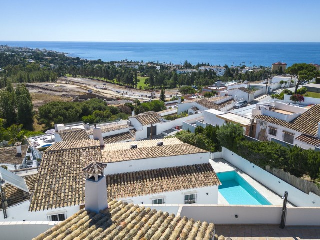5 Bedrooms Villa in La Cala de Mijas