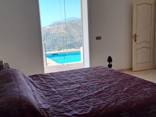 3 Schlafzimmer Villa in Marbella