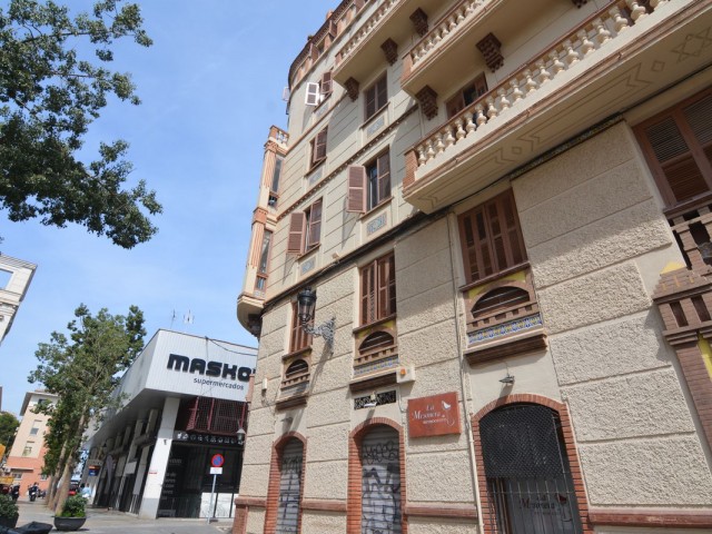 Apartamento con 4 Dormitorios  en Málaga Centro
