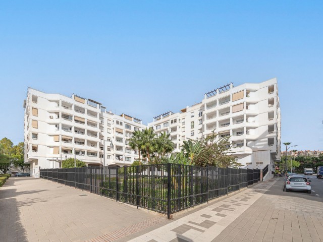 Apartment, Marbella, R4729723