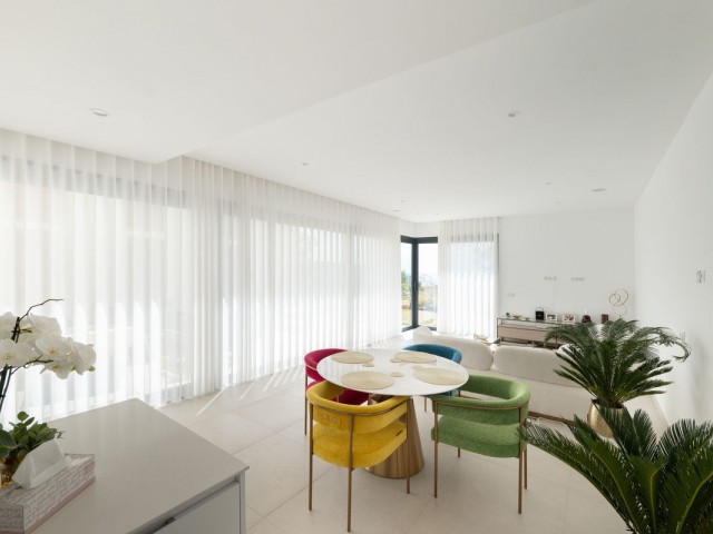 3 Bedrooms Townhouse in Casares