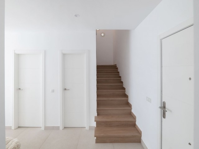 3 Bedrooms Townhouse in Casares