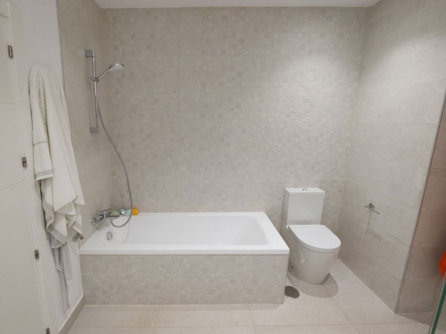 3 Bedrooms Townhouse in Casares