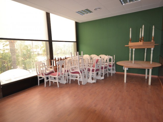 Commercial in Puerto Banús
