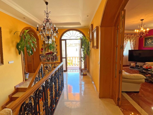 Villa con 6 Dormitorios  en Reserva de Marbella