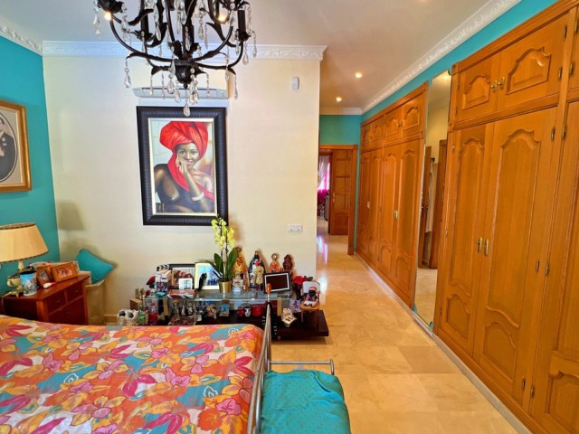 Villa con 6 Dormitorios  en Reserva de Marbella