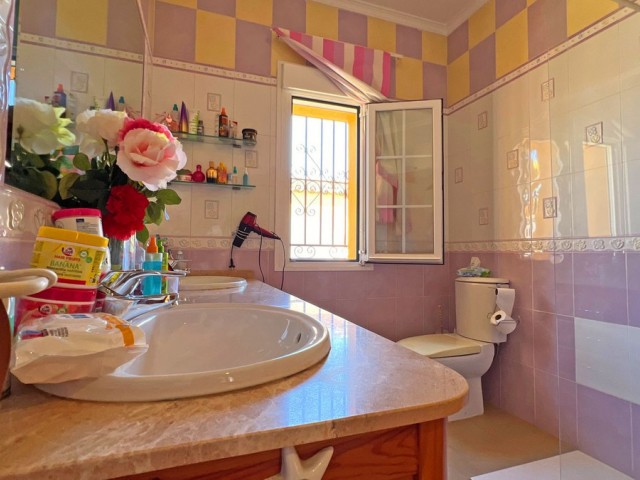 Villa con 6 Dormitorios  en Reserva de Marbella