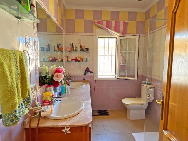 Villa con 6 Dormitorios  en Reserva de Marbella