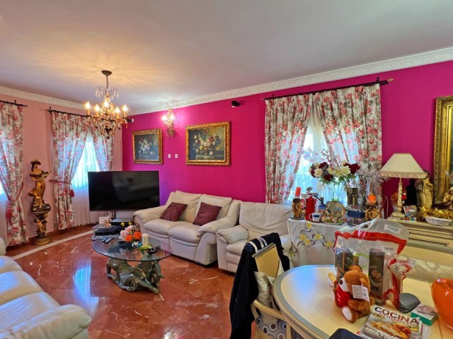 6 Makuuhuoneen Huvila Reserva de Marbella