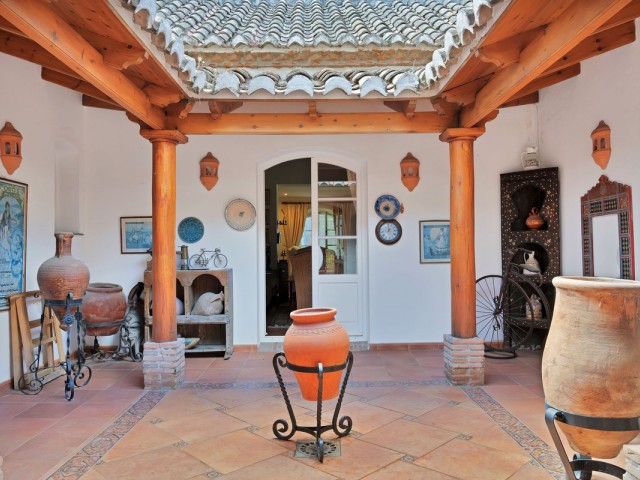 Villa, El Paraiso, R4741564