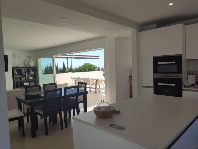 4 Bedrooms Villa in Estepona