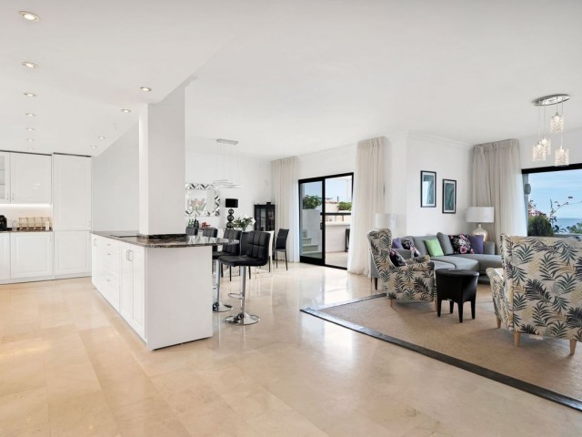 Penthouse avec 3 Chambres  à Marbella