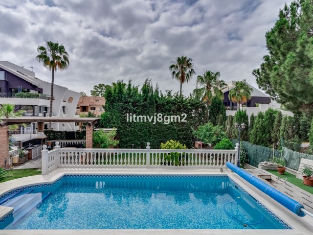 4 Makuuhuoneen Huvila Artola