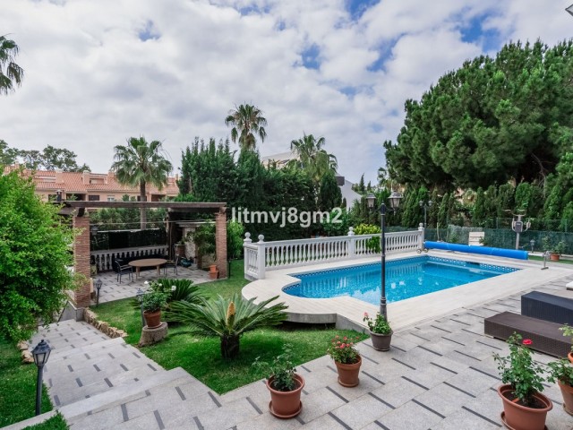 4 Slaapkamer Villa in Artola