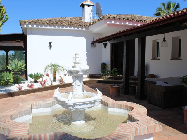 Villa con 5 Dormitorios  en Sotogrande Costa