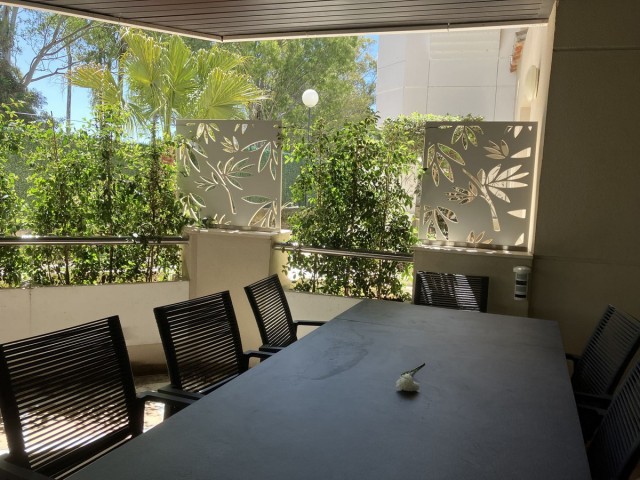 Apartamento con 4 Dormitorios  en Aloha