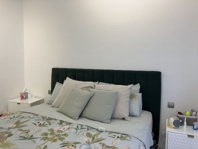 Apartamento con 4 Dormitorios  en Aloha