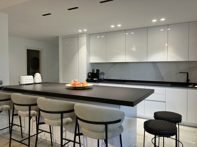 Appartement, Aloha, R4749673