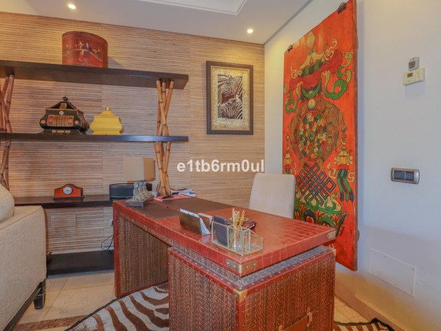 5 Bedrooms Townhouse in The Golden Mile