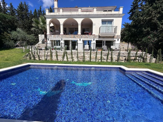 Villa, Nueva Andalucia, R4760671