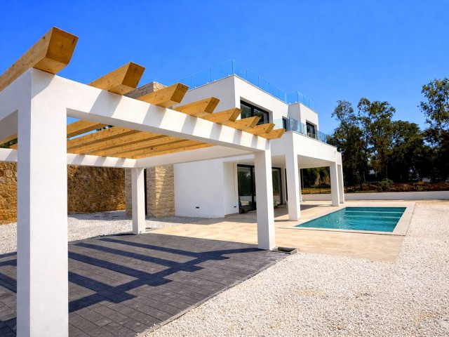 6 Sovrums Villa i New Golden Mile