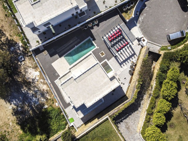 6 Schlafzimmer Villa in New Golden Mile