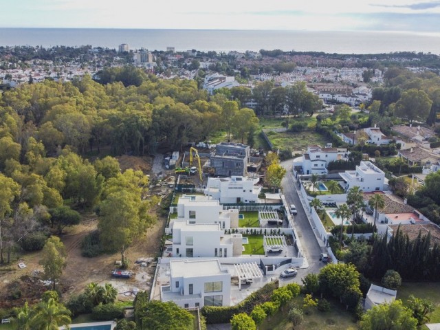 6 Schlafzimmer Villa in New Golden Mile