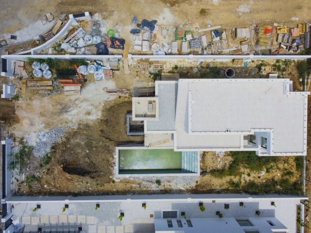 6 Bedrooms Villa in Atalaya