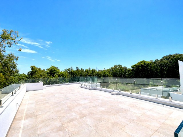 6 Bedrooms Villa in Atalaya