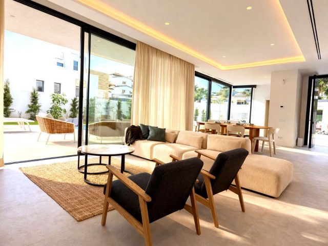 Villa avec 6 Chambres  à Atalaya
