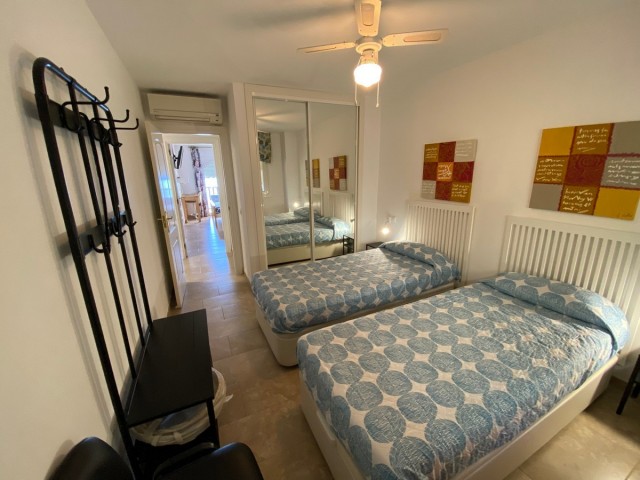 2 Slaapkamer Appartement in Carvajal