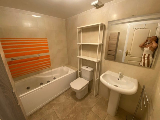 2 Slaapkamer Appartement in Carvajal