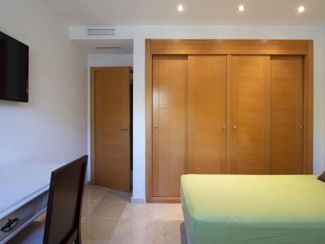 3 Bedrooms Apartment in Benahavís