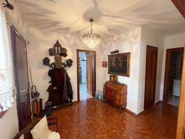 Villa avec 4 Chambres  à Torremolinos