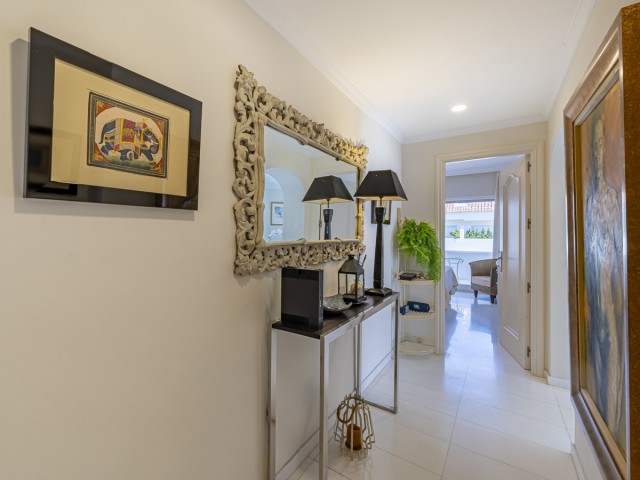 Penthouse, The Golden Mile, R4766596